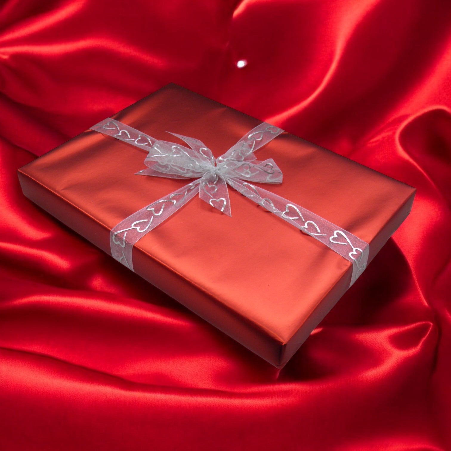 Luxury Valentine 48 Chocolate Assortment In Red Valentine Gift Wrap